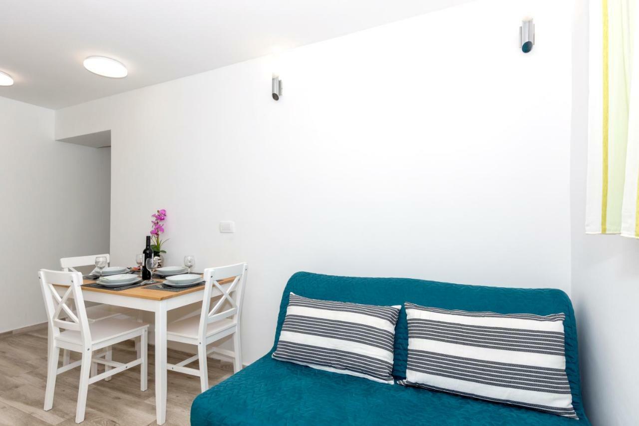 Apartments West Coast Split Eksteriør billede